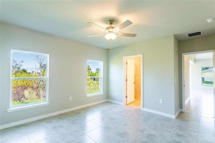 Spacious, unfurnished interior of a new home in , Punta Gorda (Image 22).