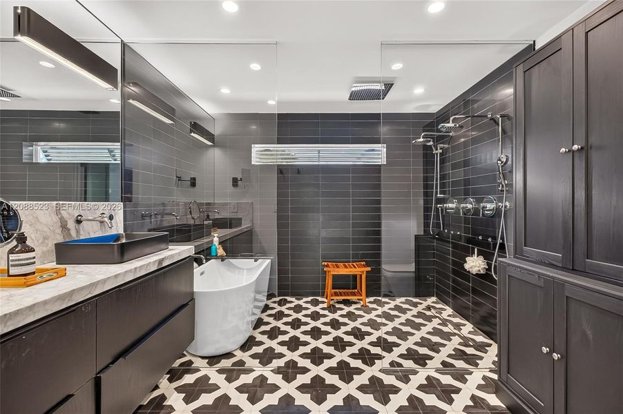 Furnished interior view inside a new home in , Miami (Image 27).