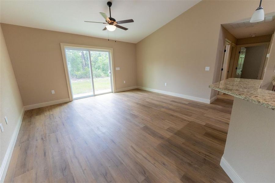 Spacious, unfurnished interior of a new home in Marion Oaks, Ocala (Image 54).