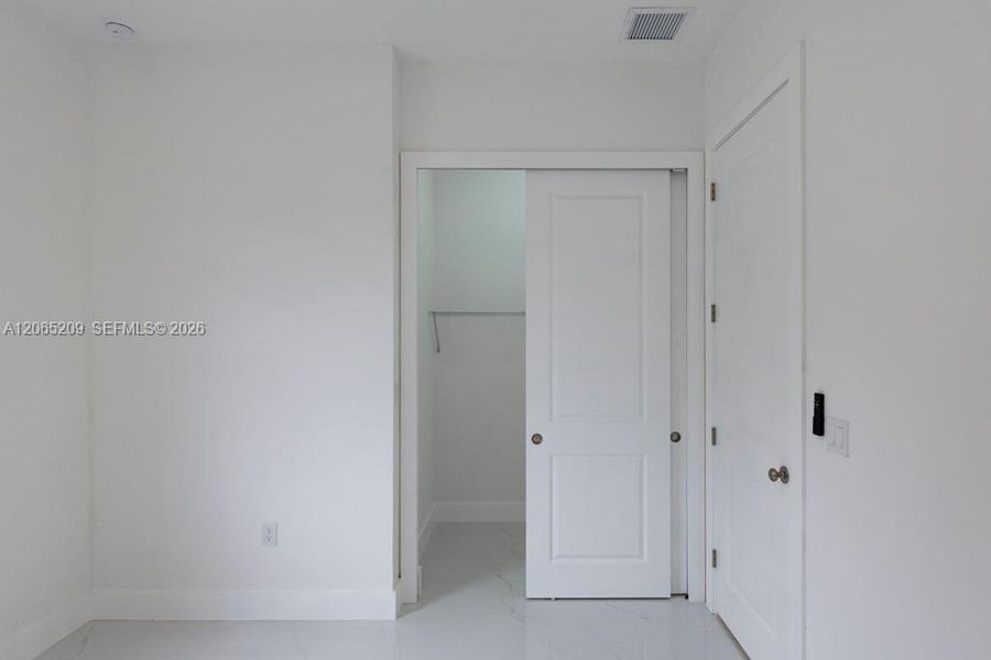 Spacious, unfurnished interior of a new home in , Lehigh Acres (Image 77).