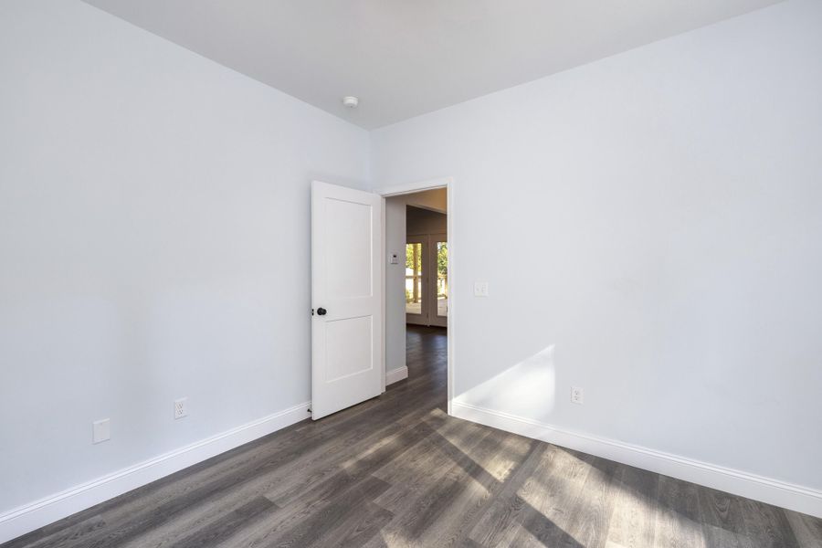 Spacious, unfurnished interior of a new home in , Manning (Image 19).