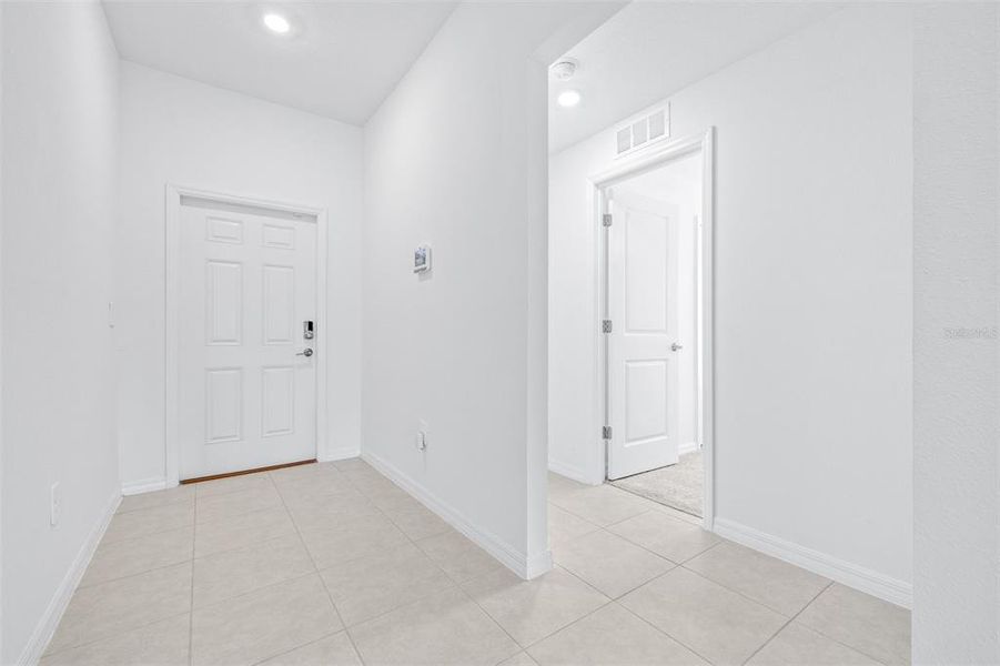 Spacious, unfurnished interior of a new home in Berry Bay, Wimauma (Image 23).