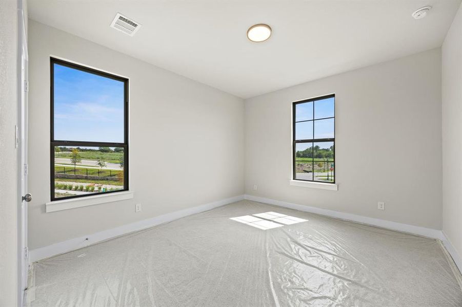 Spacious, unfurnished interior of a new home in The Heights at Uptown Celina, Celina (Image 19).