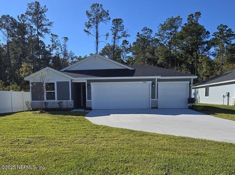 Image 35 of a home in Azalea Creek. Image 35 of a home in Azalea Creek.