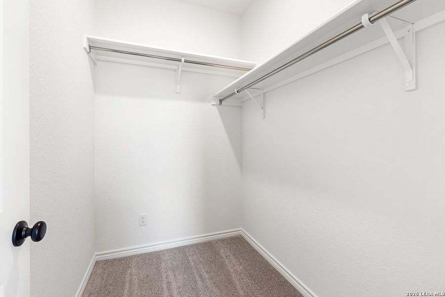 Spacious, unfurnished interior of a new home in Knox Ridge, Converse (Image 14).