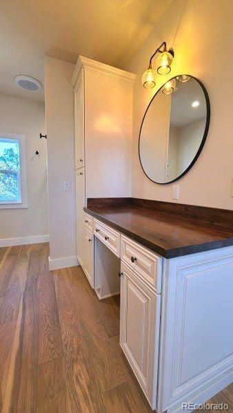 Furnished interior view inside a new home in , Crestone (Image 11).