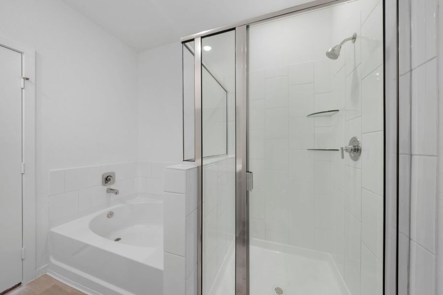 Owner's Bathroom Owner's Bathroom