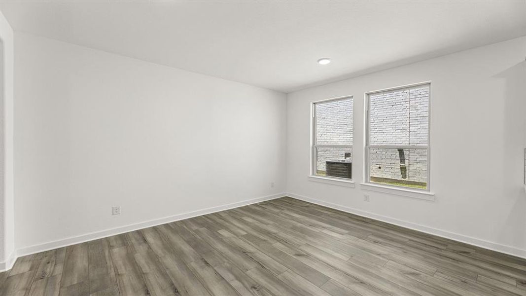 7 1425 Clare Court - Dining