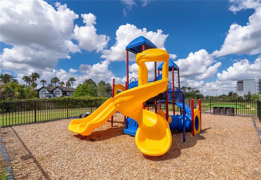 Community amenities in , Orlando (Image 36).