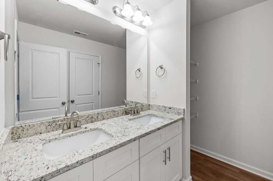 36-web-or-mls-P1112709 36-web-or-mls-P1112709