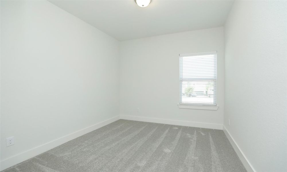 Spacious, unfurnished interior of a new home in Independence Heights, Houston (Image 27).