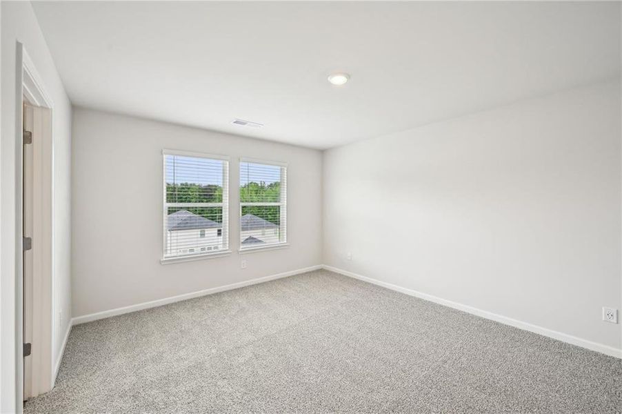Spacious, unfurnished interior of a new home in Hawthorne Station, College Park (Image 19). Spacious, unfurnished interior of a new home in Hawthorne Station, College Park (Image 19).