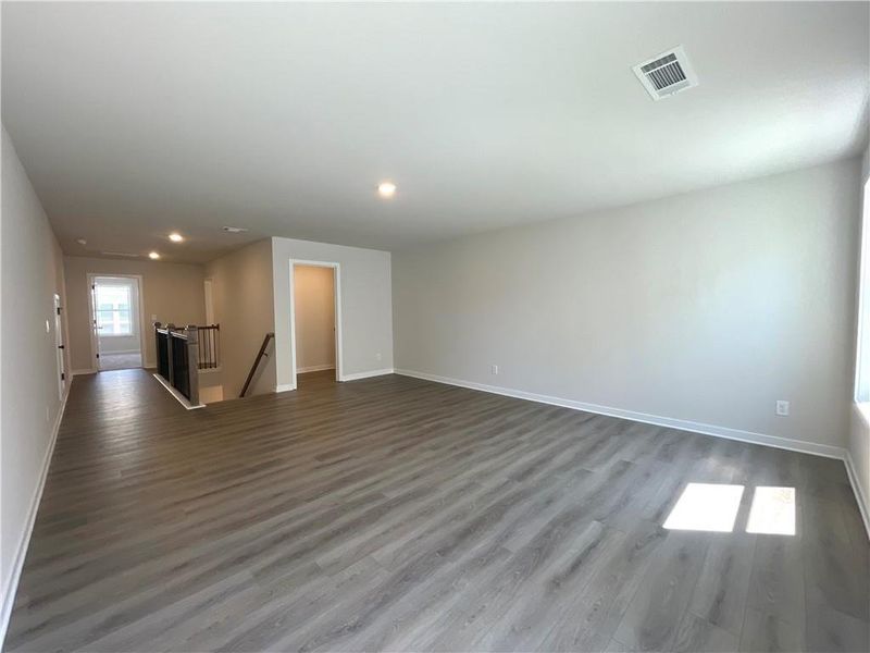 Spacious, unfurnished interior of a new home in Summerlin, Winder (Image 45).