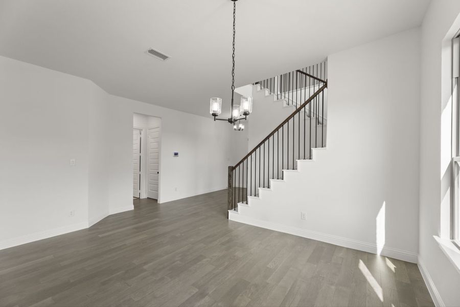 Spacious, unfurnished interior of a new home in River Ranch, Van Alstyne (Image 17).