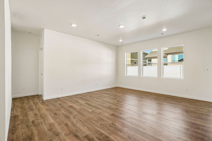Spacious, unfurnished interior of a new home in Union Colony West, Greeley (Image 45).