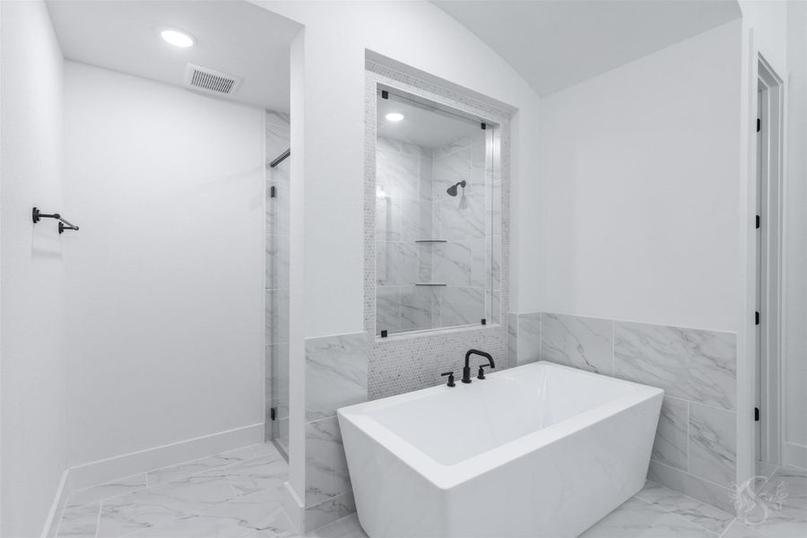 Primary ensuite bath. Primary ensuite bath.