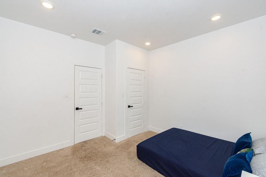 Image 38 of a home in .