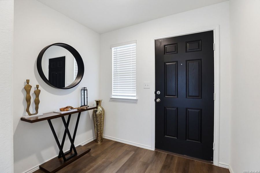 Furnished interior view inside a new home in Cinco Lakes, San Antonio (Image 13).