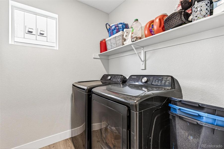 Laundry room on upper level easy access. Laundry room on upper level easy access.