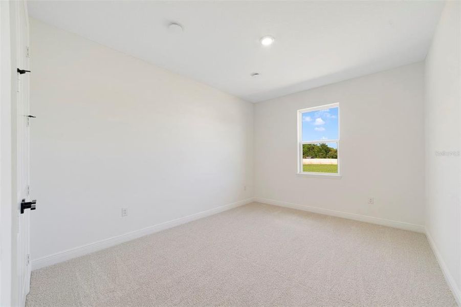 Spacious, unfurnished interior of a new home in Acuera Estates, Apopka (Image 18).
