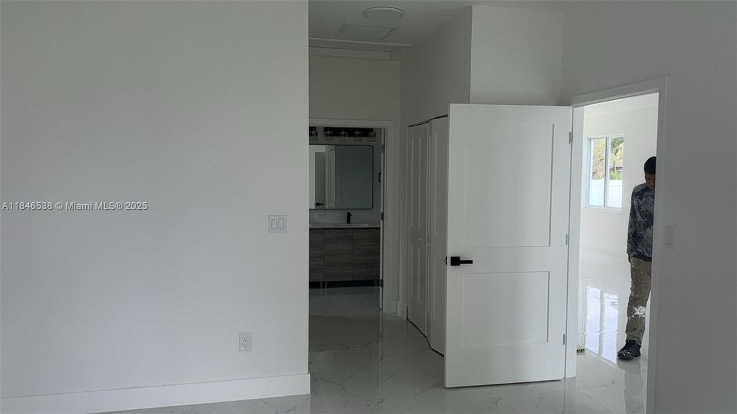 Image 43 of a home in . Image 43 of a home in .