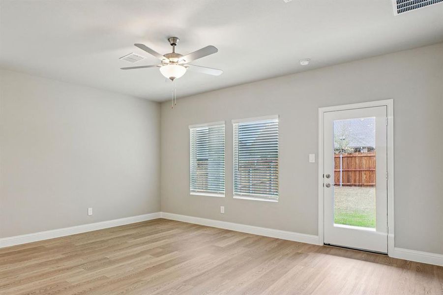 Photo is not of the actual home, but is an inspirational photo of builder’s model home and may depict options, furnishings, and/or decorator features that are not included. Photo is not of the actual home, but is an inspirational photo of builder’s model home and may depict options, furnishings, and/or decorator features that are not included.