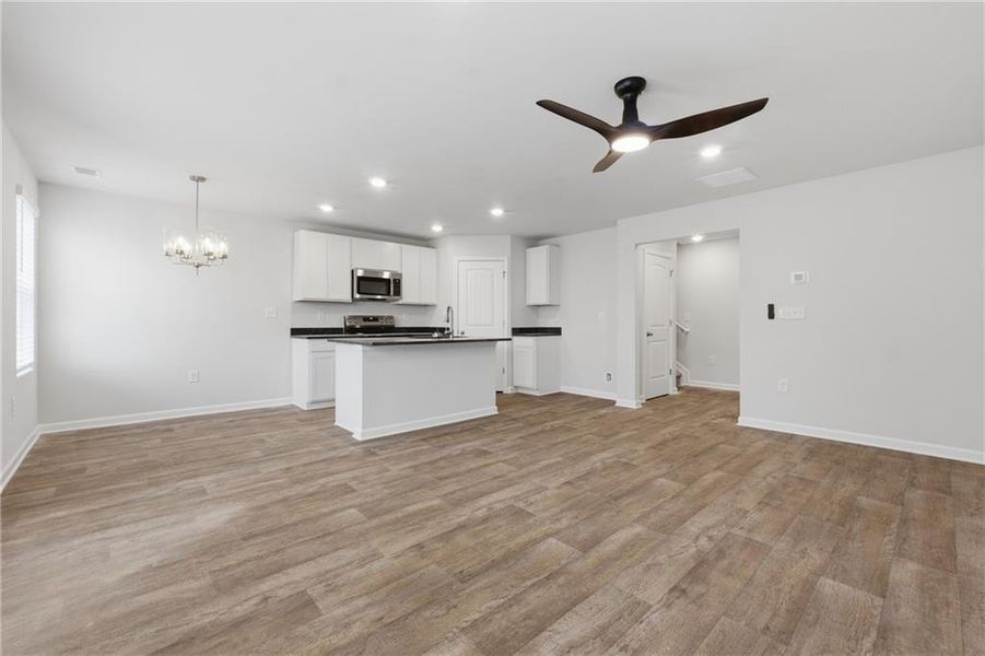 Spacious, unfurnished interior of a new home in Moss Creek, Hogansville (Image 19).