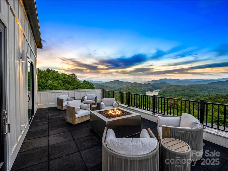 Exterior details and patio area of a home in , Bryson City (Image 21).