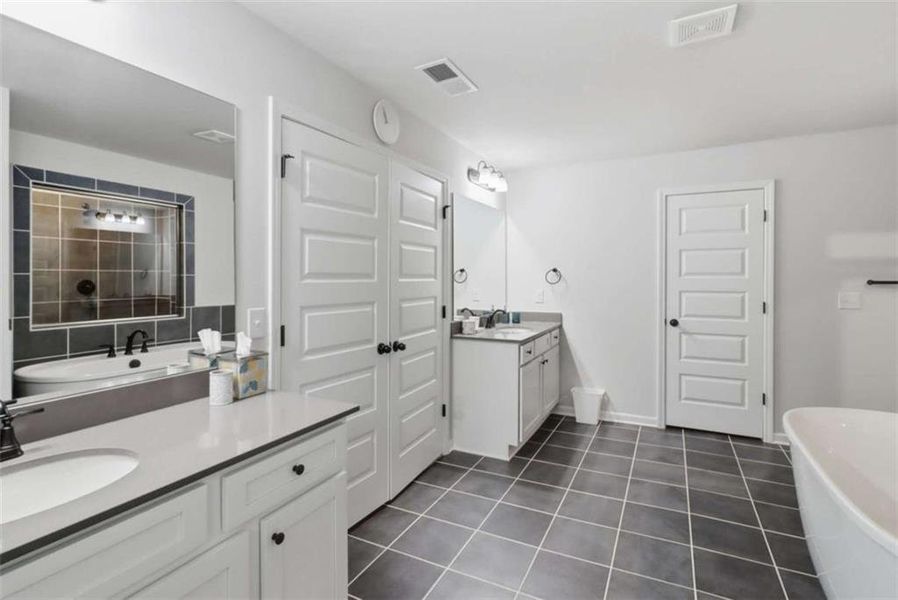 Furnished interior view inside a new home in Trinity Park, McDonough (Image 42).