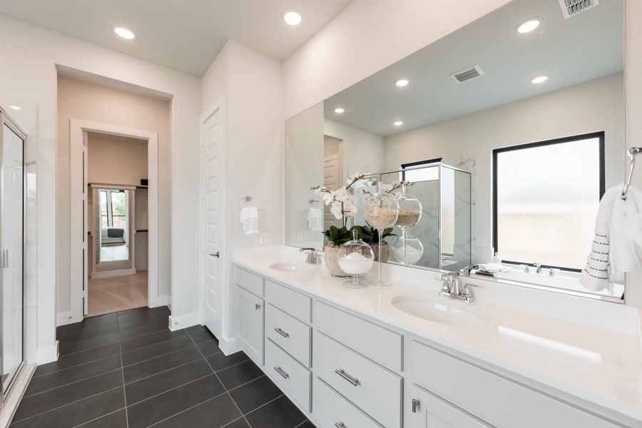 Representative furnished interior of a home built from the Goldeneye by Tri Pointe Homes in Tompkins Reserve, Katy (Image 30). Representative furnished interior of a home built from the Goldeneye by Tri Pointe Homes in Tompkins Reserve, Katy (Image 30).