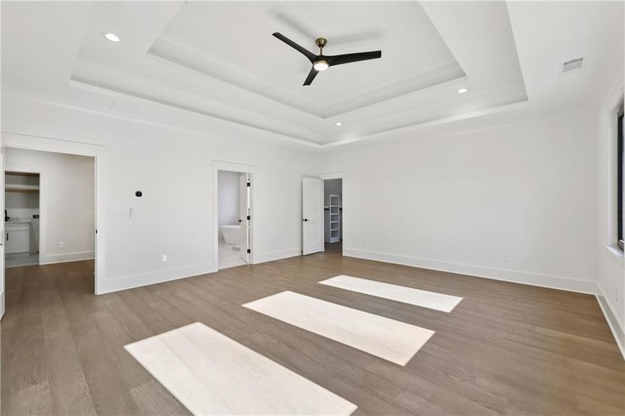 Spacious, unfurnished interior of a new home in , Auburn (Image 44).