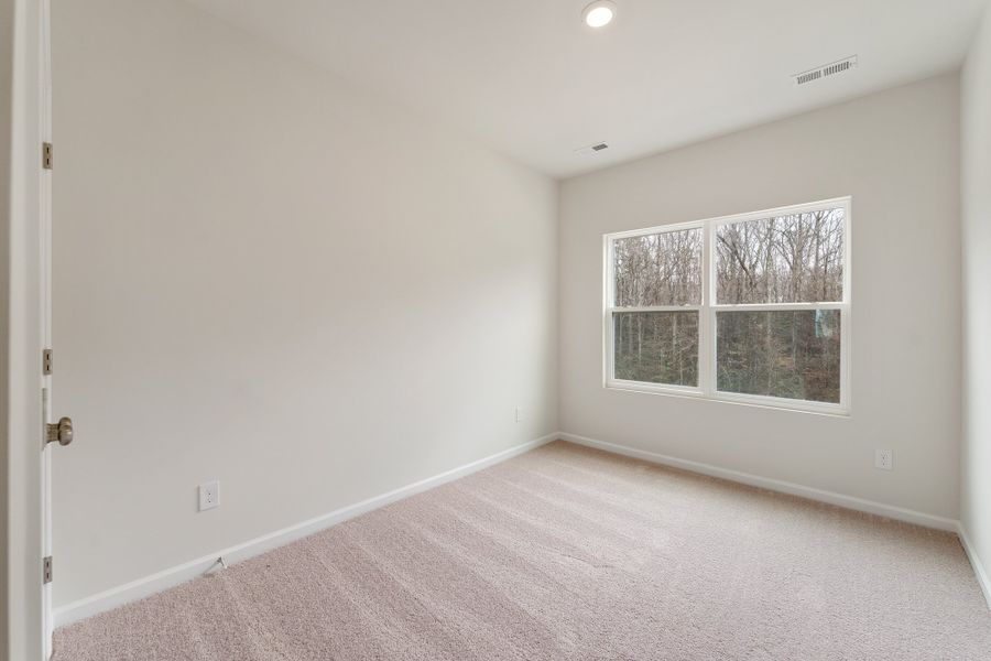 Spacious, unfurnished interior of a new home in Edwards Station, Taylors (Image 24).