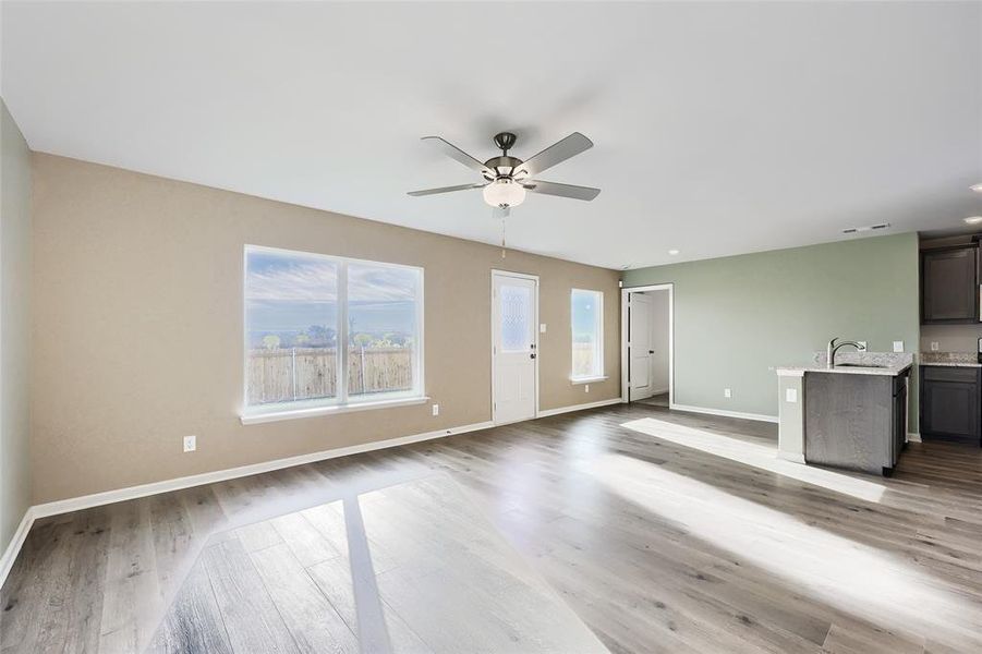 Spacious, unfurnished interior of a new home in Patriot Estates, Venus (Image 28).