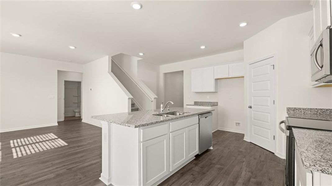 Furnished interior view inside a new home in Poplar Preserve, Newnan (Image 13).