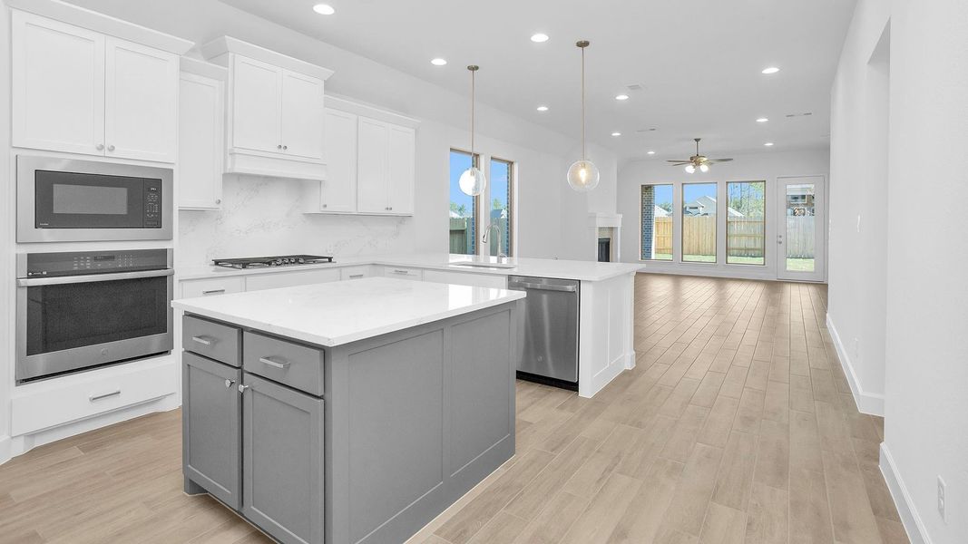 Furnished interior view inside a new home in Artavia 45', Conroe (Image 8).