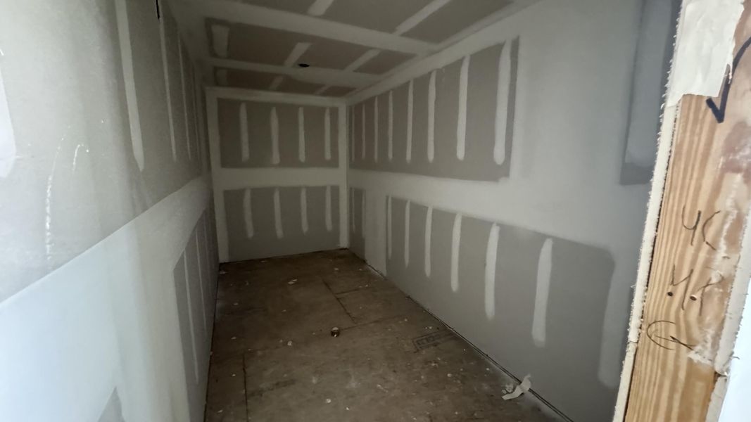 Spacious, unfurnished interior of a new home in Watson Hill, Summerville (Image 33).