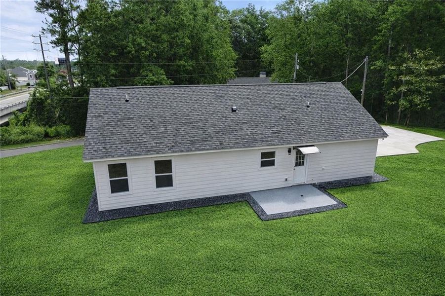 Exterior details and patio area of a home in , Dallas (Image 23).