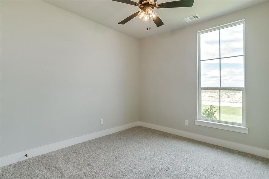 Spacious, unfurnished interior of a new home in Peaks at Lone Elm, Waxahachie (Image 28). Spacious, unfurnished interior of a new home in Peaks at Lone Elm, Waxahachie (Image 28).