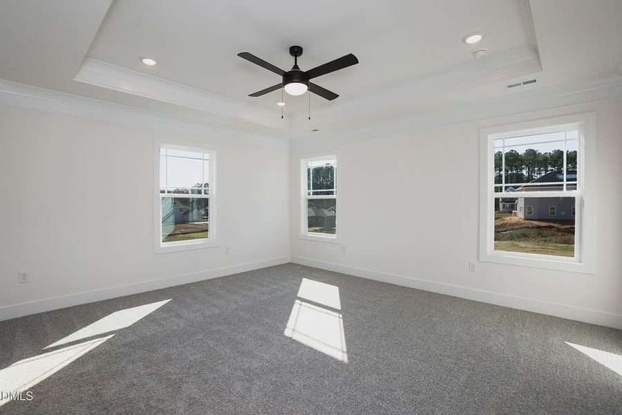 Spacious, unfurnished interior of a new home in Jackson Ridge, Pikeville (Image 18).