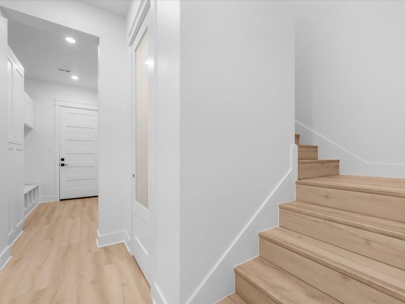 Spacious, unfurnished interior of a new home in , Hockley (Image 26).