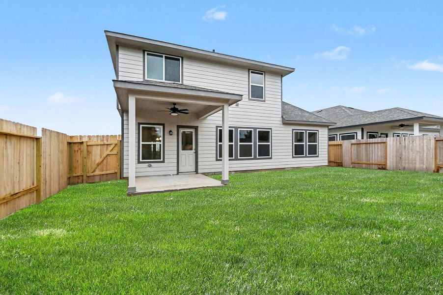 Exterior details and patio area of a home in , Bay City (Image 17).