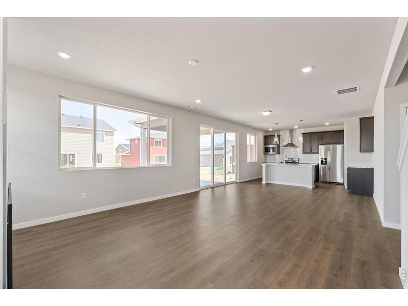 Spacious, unfurnished interior of a new home in Hidden Creek, Frederick (Image 31).