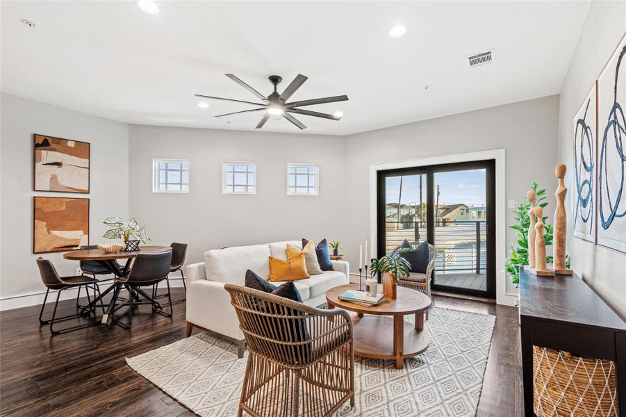 Open Living/Dining Area Open Living/Dining Area