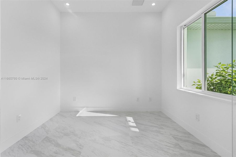 Spacious, unfurnished interior of a new home in , Cape Coral (Image 19). Spacious, unfurnished interior of a new home in , Cape Coral (Image 19).