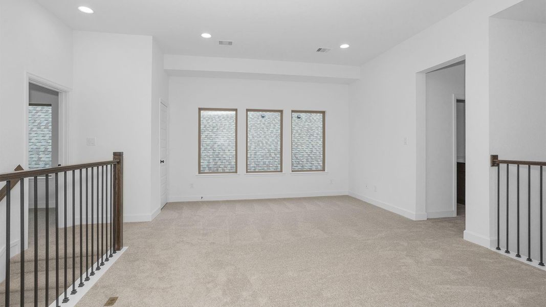 Spacious, unfurnished interior of a new home in Legacy, League City (Image 13). Spacious, unfurnished interior of a new home in Legacy, League City (Image 13).