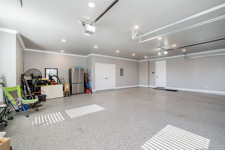 Spacious, unfurnished interior of a new home in , La Vernia (Image 24). Spacious, unfurnished interior of a new home in , La Vernia (Image 24).