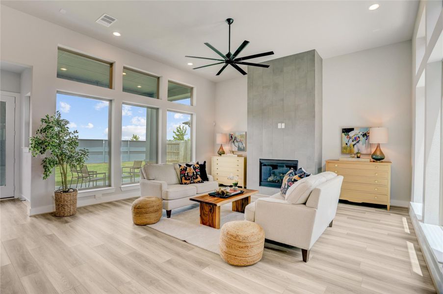 Furnished interior view inside a new home in Fulshear Lakes Gardens, Fulshear (Image 17). Furnished interior view inside a new home in Fulshear Lakes Gardens, Fulshear (Image 17).