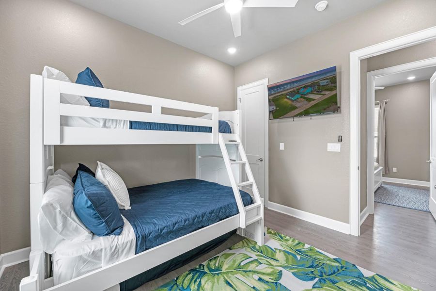 Furnished interior view inside a new home in , Freeport (Image 33).