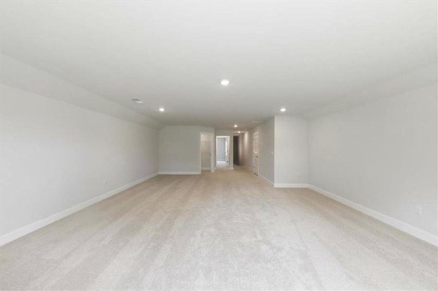 Spacious, unfurnished interior of a new home in Tuscany Hills, Douglasville (Image 41).