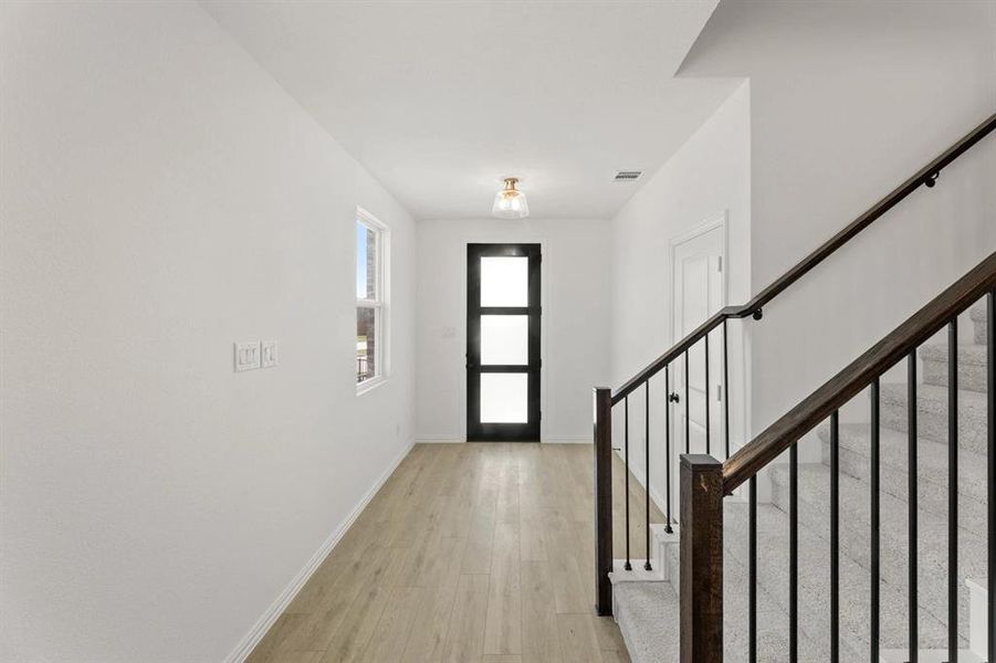 Spacious, unfurnished interior of a new home in Creekview Fossil Ridge, Pilot Point (Image 12).